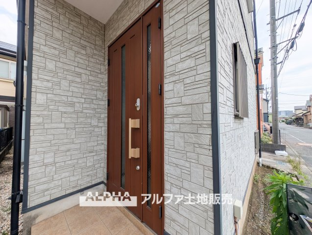 【Family　Residence】　◆家族で暮らす4LDK◆土地110.03平米・建物97.19平米の2階建住宅。和室と洋室を備え、家族構成に合わせて使い分けできます。
