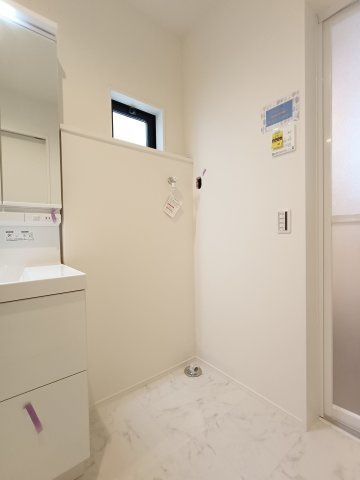 【室内洗濯機置き場】