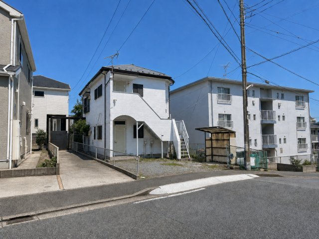 ◆前面道路も幅員があり車の運転も安心！前面道路は閑静な住宅地。車通りの少ない道路です。お子様にも安心です。