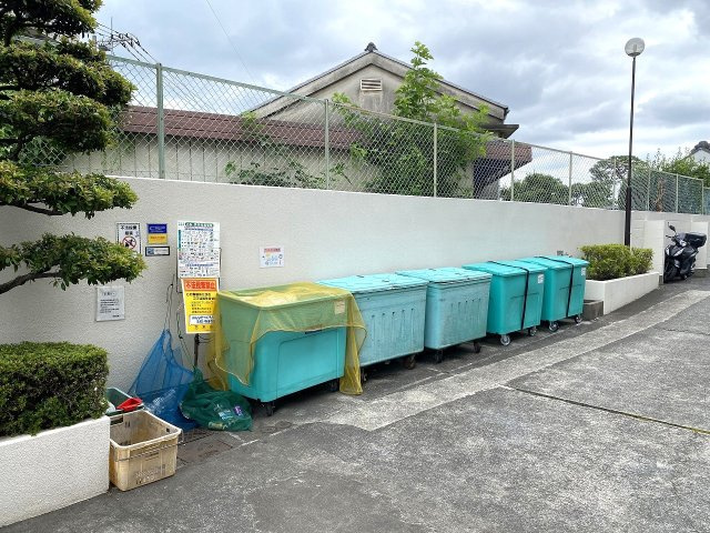 ゴミ捨て場