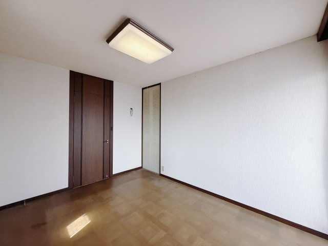 ■洋室｜子供部屋のメリットは「自立心を養うことができる」「自分で整理整頓できるようになる」そして、お子様が成長した際には「プライバシーを確保できる」といい事だらけ♪