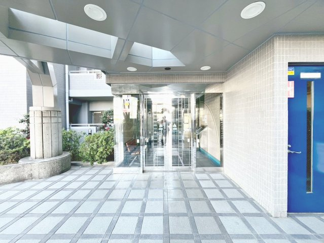 エントランスです