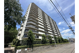 パークシティ鳥見D棟の外観