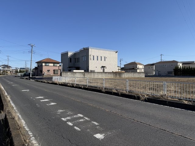 幸手市千塚（全2区画）前面道路は幅員11.2ｍです
