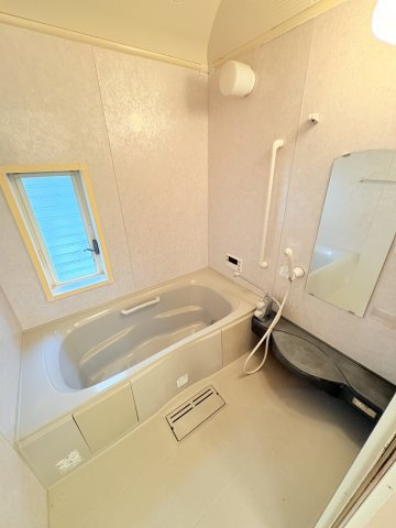 ゆったり過ごせるお風呂です