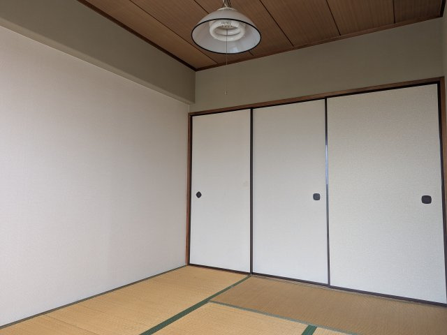 ※掲載写真は室内を見やすくするため、AI画像加工により一部の家具・家財等を削除しております