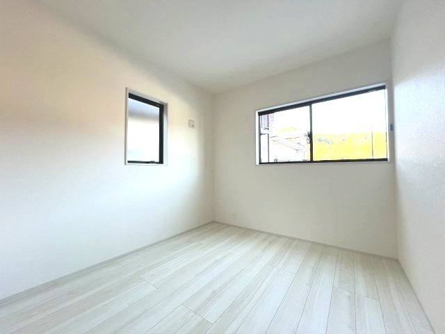 【洋室2】5.3帖