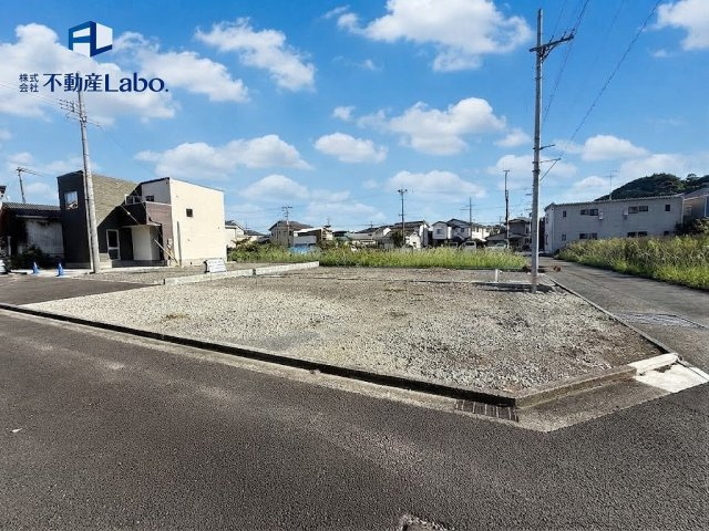 現在は更地の状態ですが、これから新しい建物が建築されます♪　完成へ向けて、少しずつ姿を変えていきます♪