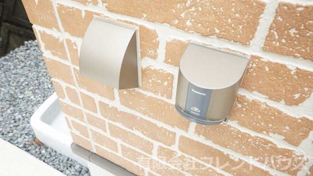 ACコンセント、EV充電器つき♪