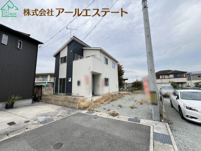 外観：328000555575