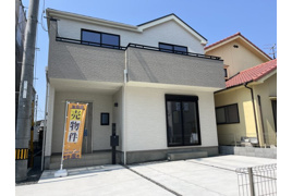 市坪北建売J号棟：4LDKオール電化仕様駐車場の外観