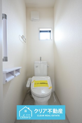 2階にもトイレがあるので忙しい朝も分けて使えます！