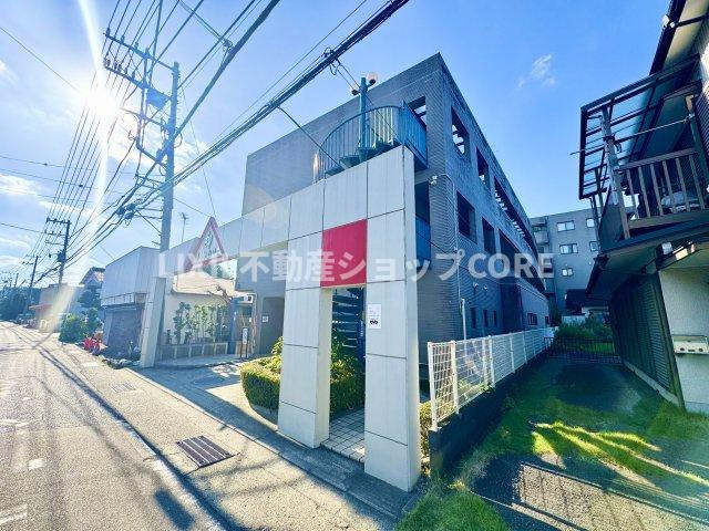 明るい日差しに包まれる住宅で新しい暮らしを始めませんか？お問合せお待ちしております。