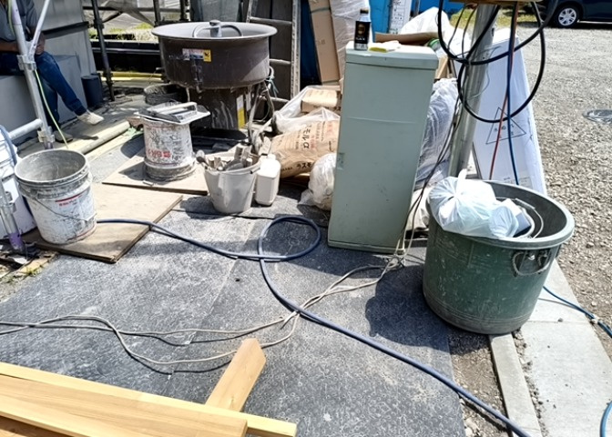 家族でのBBQを行うのであれば3坪程度の広さがあればよいでしょう。ガーデニングや家庭菜園を楽しむ際は、手入れが行き届く範囲にすると安心です。また、庭のある方角や接道が気になる方は事前に確認しましょう。