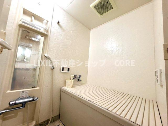 1日の疲れを取り心身を癒すことができる住まいの中のリラクゼーション空間。
