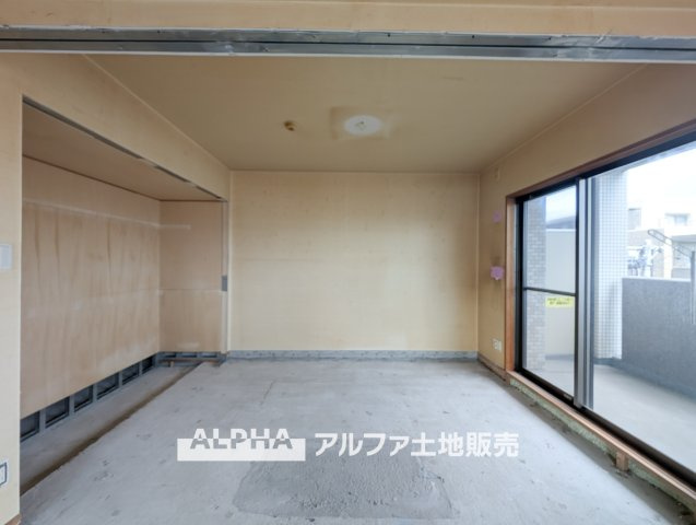 【cozy　living】　◆休日は◆仕事から切り離された家族の為だけの場所でゆっくりくつろぎたい。趣味や、習い事で休日を過ごすも楽しいが、結局はここが安らげる。