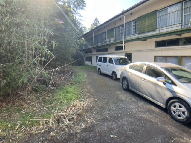 販売されている全ての土地が、宅地用の土地であるとは限りません。都市計画法に基づき、基本的に住宅を建てることができるのは土地計画区であることに加え、市街化区域として定められている地域のみとなっています。