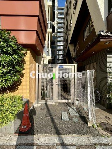 【自転車置き場】最新の空き状況や費用などの詳細は担当スタッフまでお問い合わせください。