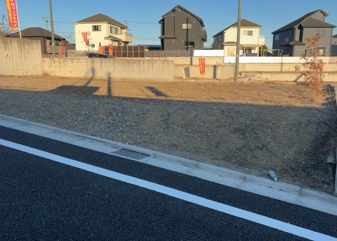 最寄り駅が近いなどの交通アクセスが良い土地だと暮らしやすいですよね。通勤・通学の観点から土地を選ぶことも大切です！自身や家族のライフワークからあったの物件を探しましょう！当社営業がお力になります！
