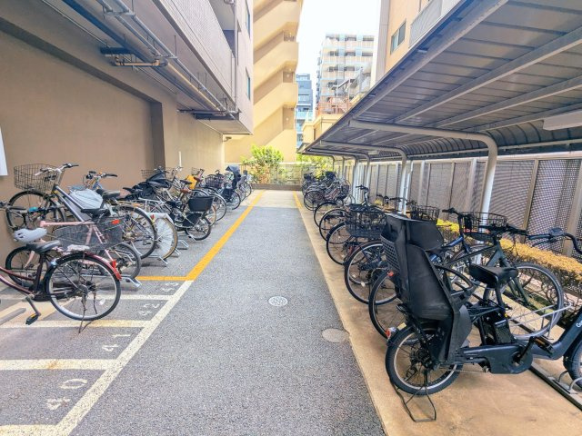 ～駐輪場　写真～