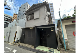 港区三田 建築条件なし売地の外観