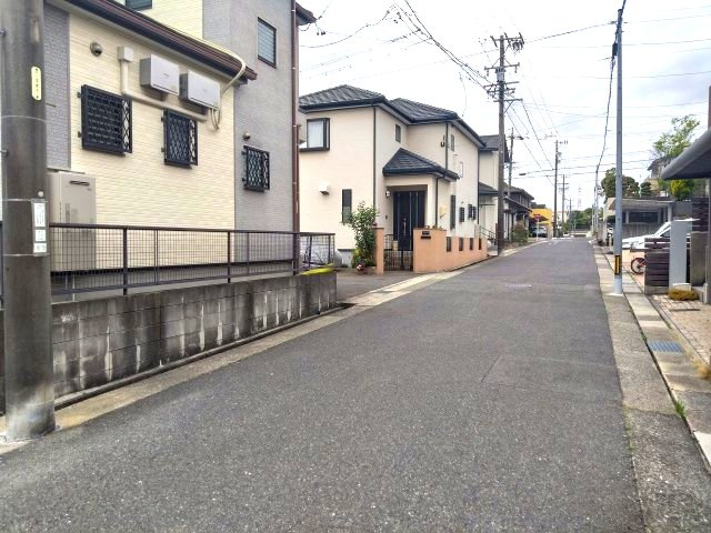 現地写真　※令和8年4月9日撮影　小学校・小児科・スーパーが徒歩圏内と子育てにも最適環境！