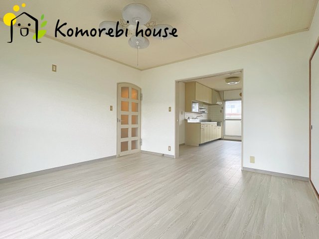 ゆったり過ごせる居間です