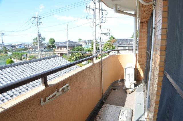 広々としたバルコニーです。陽当たり、風通しが良く洗濯ものも良く乾きます。