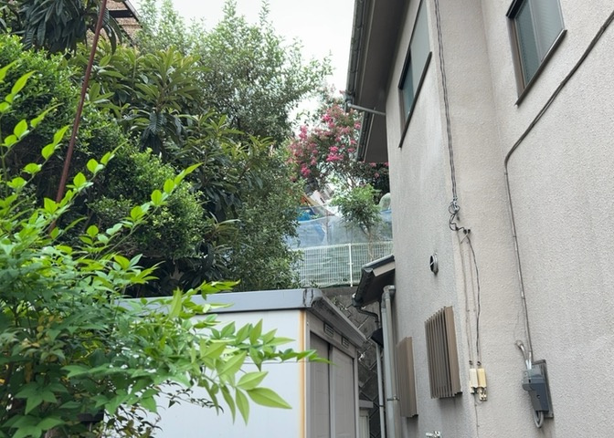 土地の地勢が高台の場合、景色を綺麗にみることができ、景色にこだわってお家探ししている方におすすめです！また平坦地よりも風通しがいいというメリットがあります。デメリットもあるので是非現地でご確認下さい。