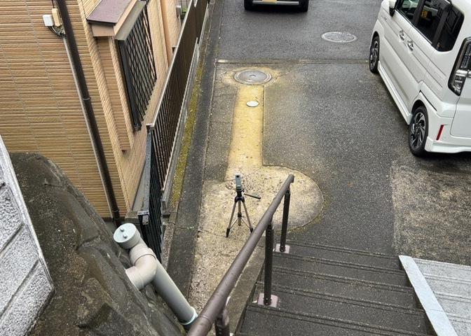 駐車場と明記されていても、最小スペースでつくられた駐車場だと大型車は駐車できなかったり、出入りしにくくなったりする可能性があります。お車のサイズと購入したい物件の駐車場のサイズを現地で確認しましょう。