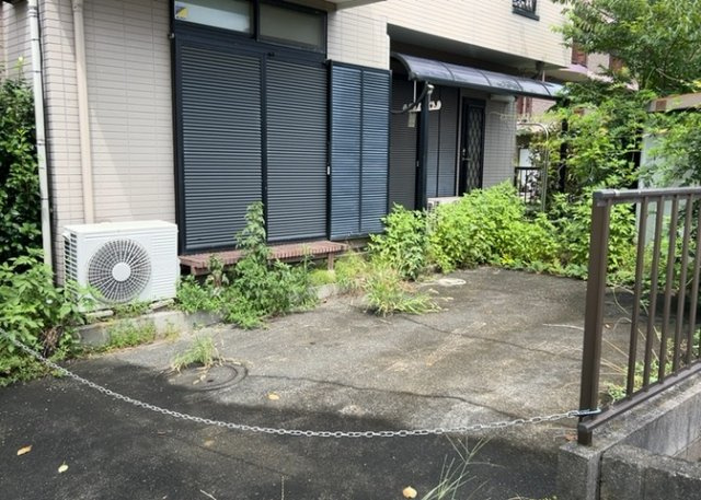 物件の詳細については、現地を見てわかること以外に、役所や法務局などで調べないとわからないことがあります。そのため、現地に行く場合は、もしこの物件を買ったらどのような生活ができるかをイメージしましょう。