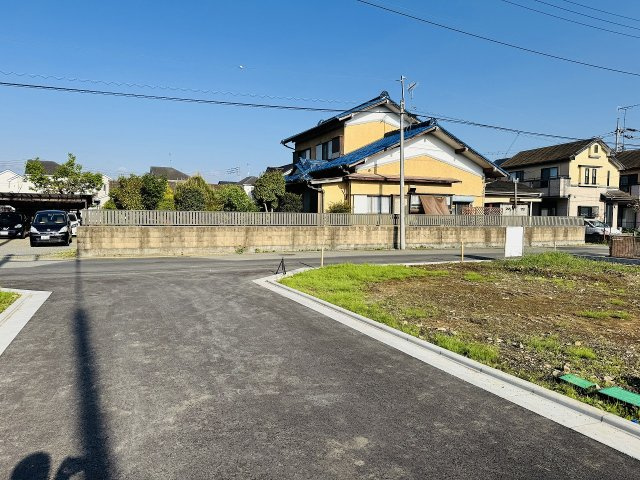 ～5ｍ道路に面しています～