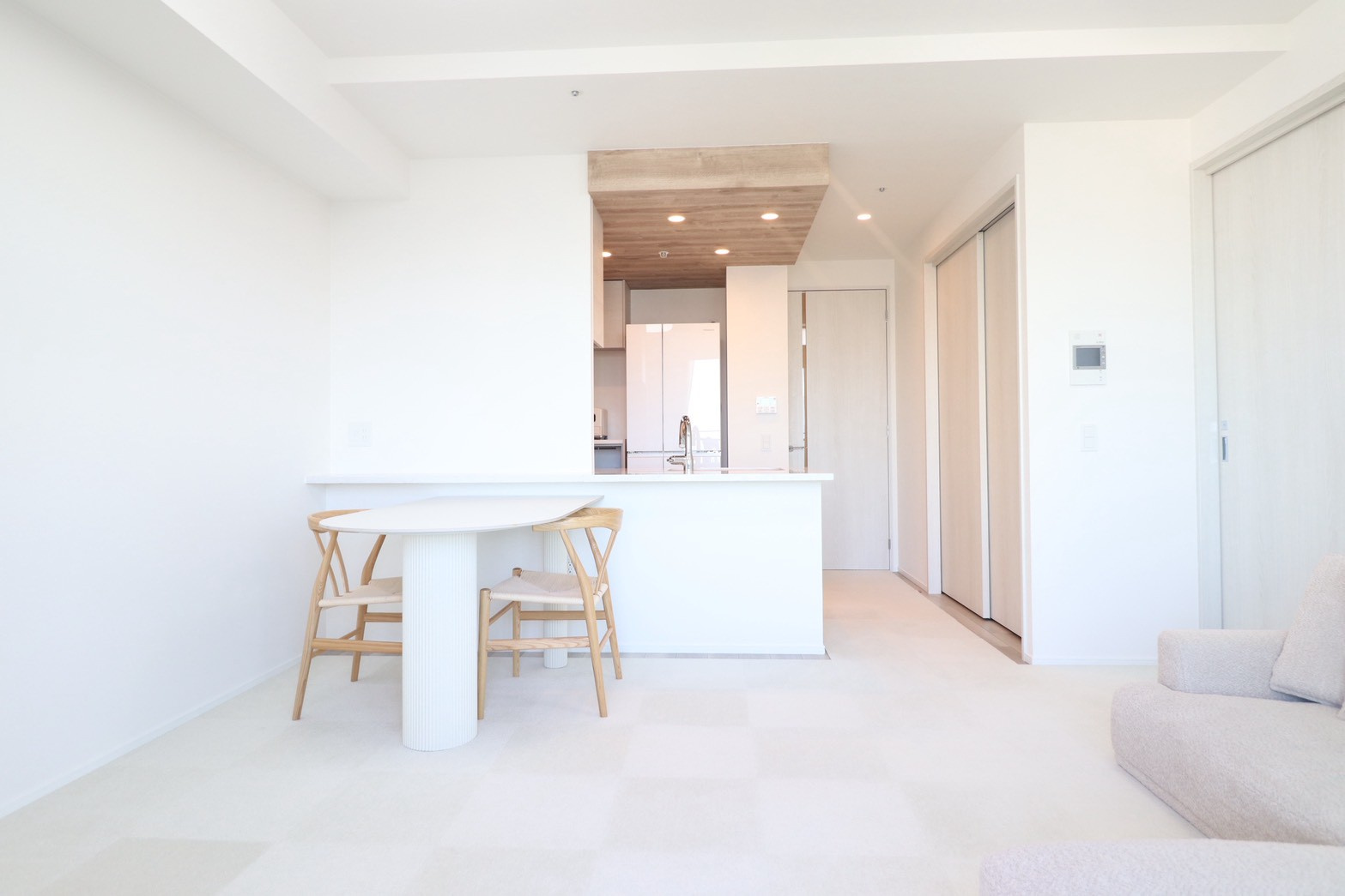 【リビングダイニング】全居室に面し、無駄な廊下を排した間取りプランです！