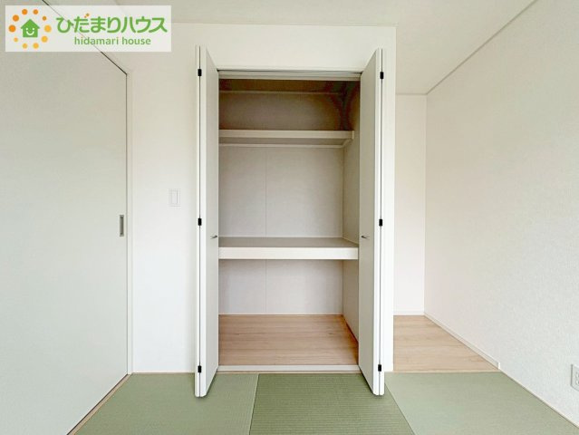 和室にも大容量のクローゼット完備！　お布団やお子様のおもちゃなどがスッキリ収納できますね(^^♪