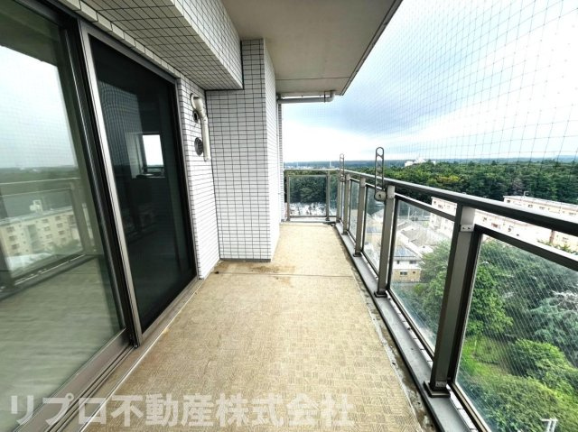 南東側バルコニーは15．5？です♪