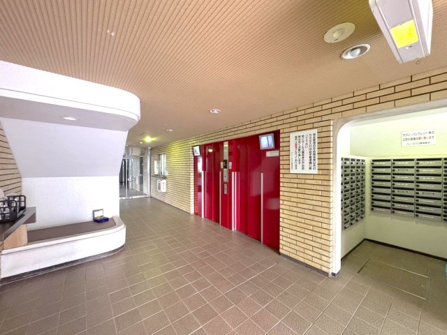 エントランスホール