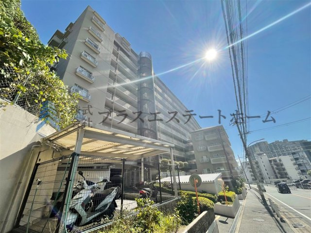 6階南東角部屋♪2面バルコニー♪　専有面積90.27平米♪リビング広々約20.1帖♪元々5LDKの間取りです♪