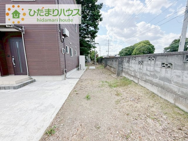 周辺には高い建物がないため、お庭には太陽の光が降り注ぎます♪