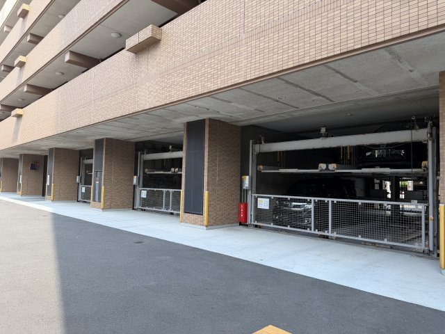 機械式の駐車場です。（要空き確認）
