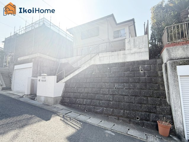 ●年中無休：当日予約可●木津小学校までは徒歩7分、桜が丘中学校までは徒歩11分、通学に便利な立地です