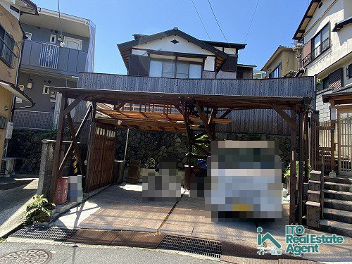 外観：326000198825