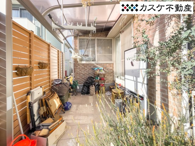 物干しスペースや自転車置き場としても活用可能ですし、マシュマロを焼きたいなどちょっとしたアウトドアスペースにも活用できます。