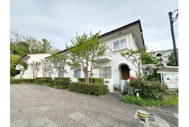 グリーンメゾン南大沢13-17号棟の外観