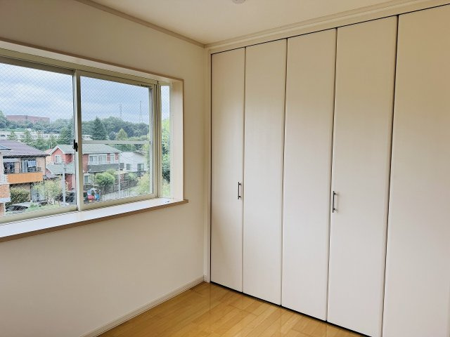 ～収納力の高いクローゼット完備～