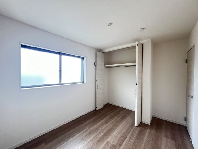 洋室5.2帖　クローゼット付き