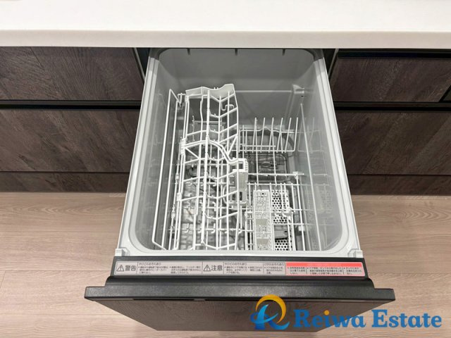 食洗機が生み出す、家族のゆとり時間。忙しい毎日に寄り添う、頼れるパートナーです。