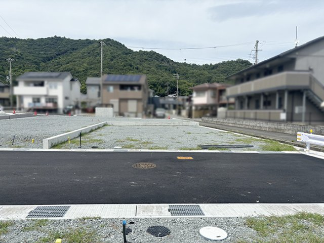 分譲地南側から見たF～I号地（2024年6月撮影）
