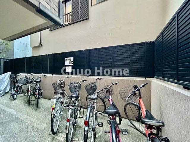 【自転車置き場】最新の空き状況や費用などの詳細は担当スタッフまでお問い合わせください。
