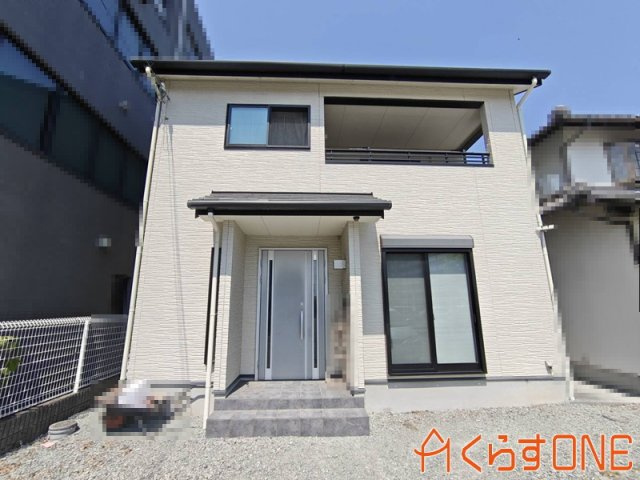 外観：328000642031