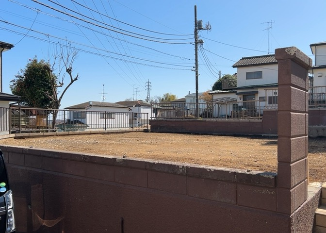 家を建てる前提で土地を探している場合、地盤の丈夫さは譲れない条件の一つです。地盤が脆弱だと追加工事が必要となります。また、過去に地盤沈下や液状化現象を起こした土地は、できるだけ避けた方がいいでしょう。